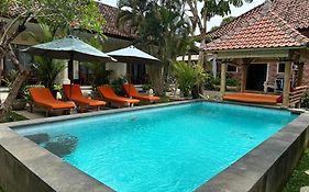Tiga Naga Villa